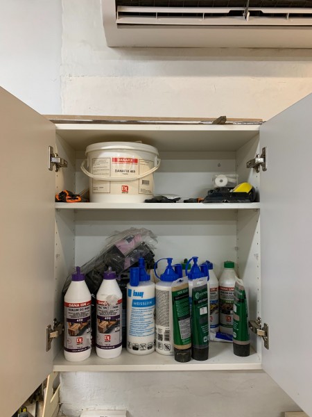 Contents in 3 drawers + 7 cabinets