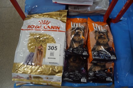 6 bags of dog food, Brand: Royal Canin & ProBiotic Live