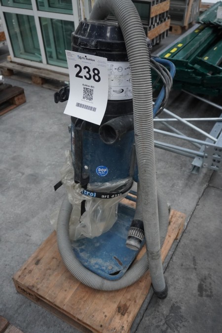 Industrial vacuum cleaner on wheels, brand: Dustcontrol, model: 2800