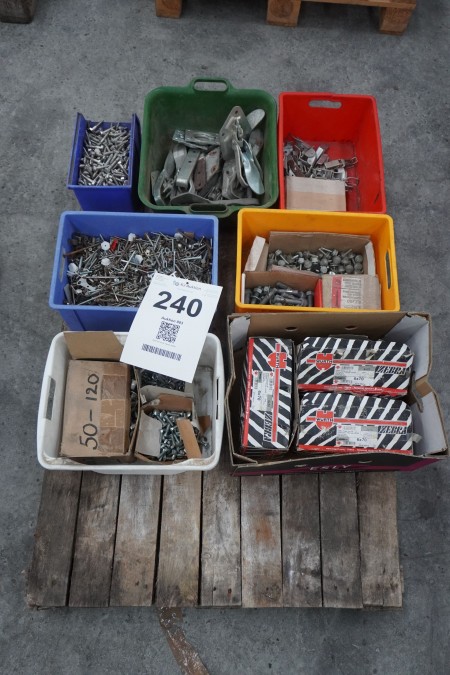 Lot of screws / fittings / bolts