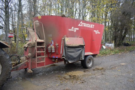 Feed mixer, Brand: Trioliet, Model: solomix 2-2000 with mixer