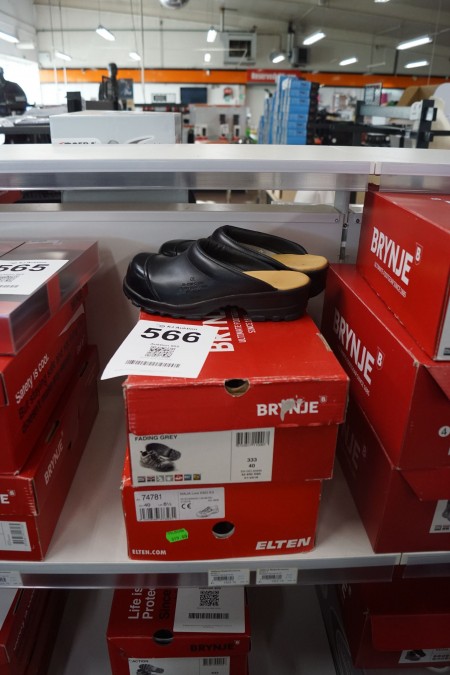 2 pcs. Safety shoes, Brand: Brynje + 1 pc. Safety clogs, Brand: Sika.