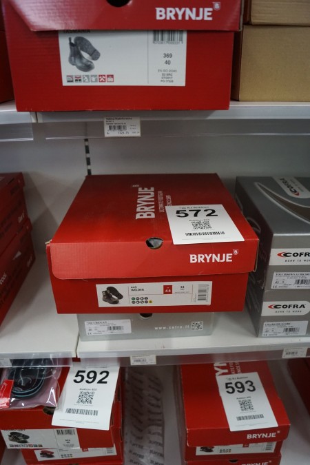 1 piece. Safety shoes, Brand: Cofra + 1 pc. Safety boots, Brand: Brynje