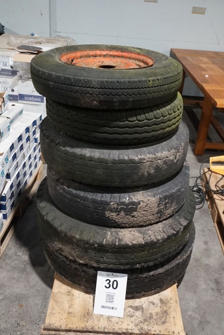 6 agricultural tires with rims