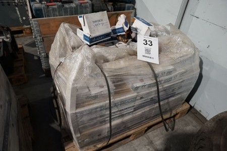 Pallet with clinker, brand: Doremail