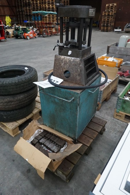 Hydraulic press brand: Gates, model: 1 1/4 "K4003 Crimper