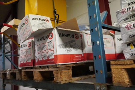 Approx. 8 boxes of fittings, Brand: Harpoon