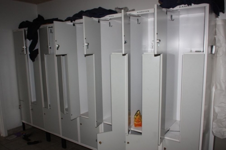 3 x 2 two-compartment locker + 2 x 1 two-compartment locker