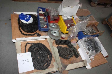 Pallet with various chains and grinding equipment
