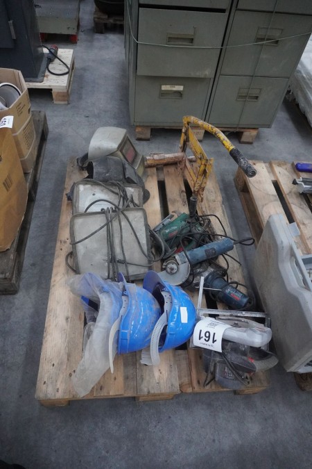 Various power tools + brick cutters + welding helmets, etc.
