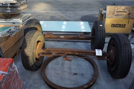 2 axles with wheels + swivel ring