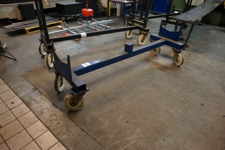 Transport trolley with nylon wheels