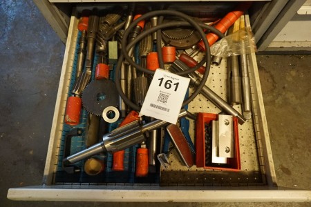 Contents in 1 drawer
