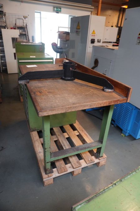 File bench with drawer section