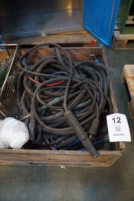 Various welding hoses.