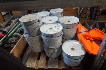 14 buckets of paint, Brand: Teknos