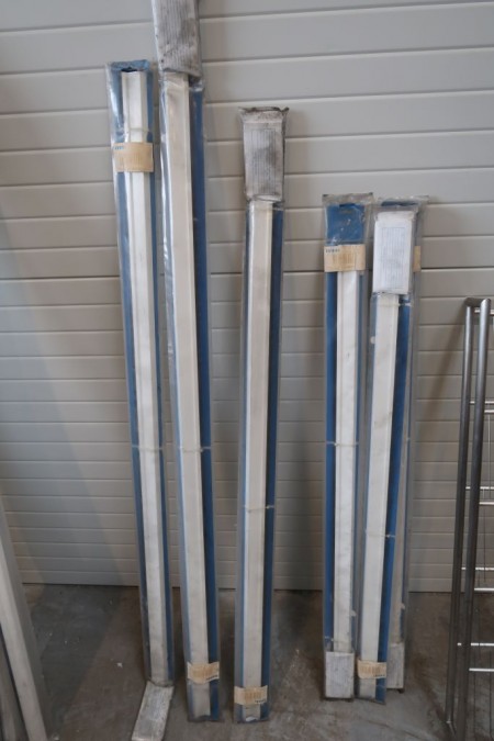 6 pieces. aluminum base glass strip, white, GL36. 3 pieces. length 110 cm. 1 piece. length 120 cm. 2 pcs. length 140 cm
