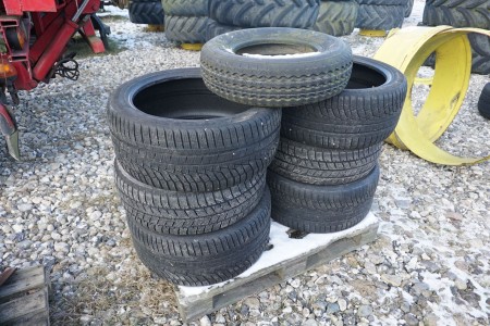 Lot Reifen in verschiedenen Größen und Zustand.