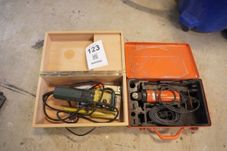 2 pcs. power tools.