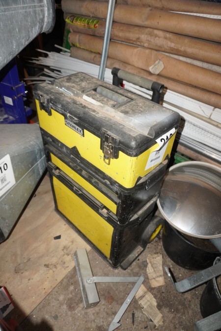 Værktøjskasse, mærke: Stanley + vandfilteringanlæg