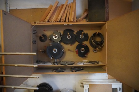 Various tools for single pins.