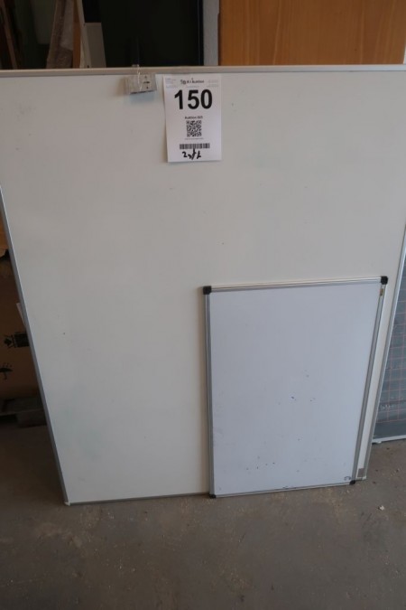 2 Stk. Whiteboard. 1 Stück. 120 x 150 cm, 1 Stck. 60x90 cm