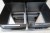 Bücherregal aus Eisen mit 3 ausziehbaren Regalen mit jeweils 2 "Kisten" ohne Boden. B81xT50xH105 cm. "Kisten" B33xT39xH24 cm. Modellfoto