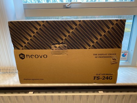 PC-skærm, mærke: AG Neovo, model: FS-24G