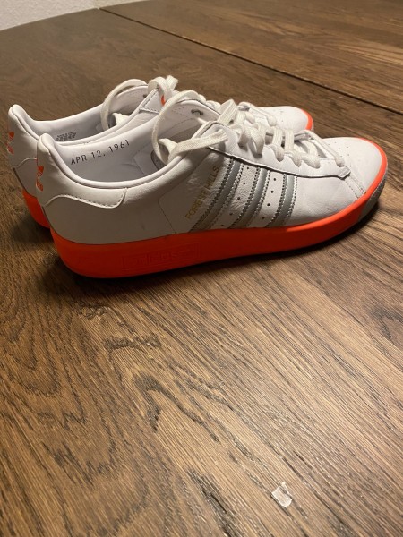 2 pcs. shoes, brand: Adidas and Suedwind