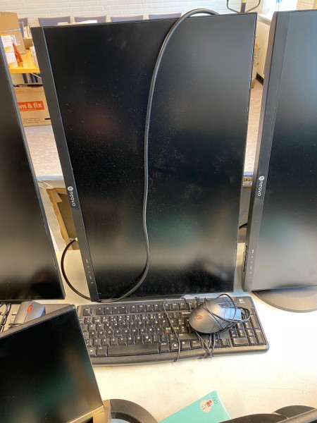 PC-skærm, mærke: AG Neovo, model: FS-27G + tastatur og mus 