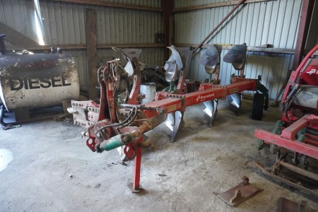 4 furrow reversible plow, Brand: Kverneland. Incl. Soil packages. Model: Mod.f