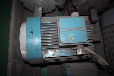 Electric motor, ASEA, 7.5 kW. 2840 RPM. Shaft Ø 38mm