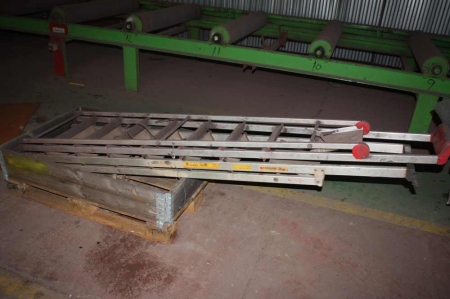 Pallet with 2 aluminum A-type ladders
