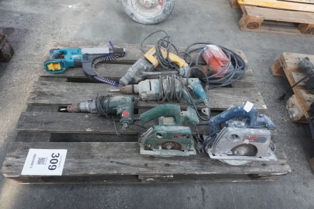 7 pcs. power tools.