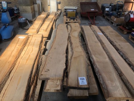 6 pieces. planks in oak