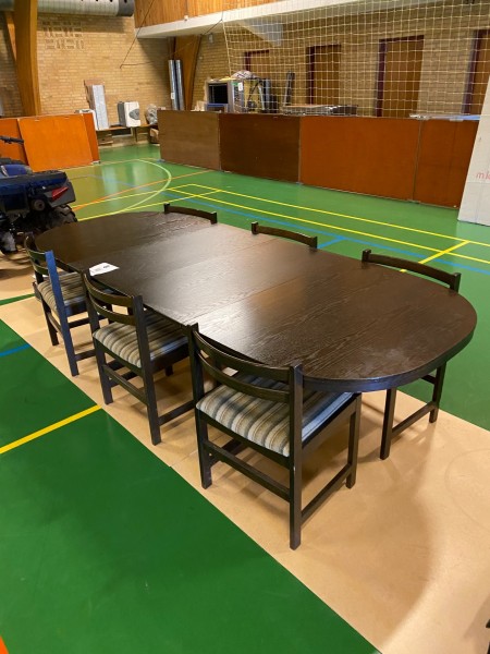 Spisebord inkl 6 stole 