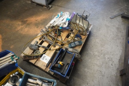 Pallet with tools etc.