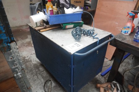 Tool cabinet on wheels with contents + vice