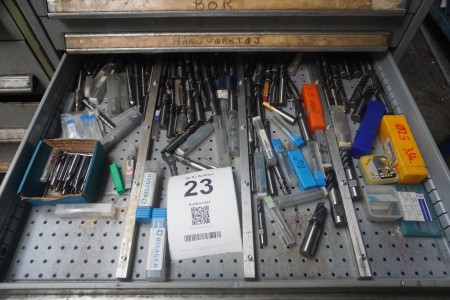Contents in 1 drawer of cutting tools.