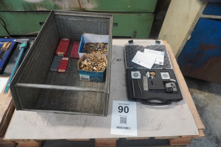 Lot plates + clamping tool for plates
