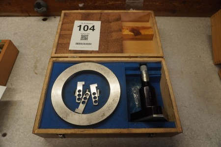 Inside 3 point micrometer, Brand: Bowers