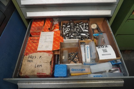 Contents in 1 drawer of various clamping tools, rivals, etc.