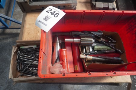 Lot of milling cutters, drills, etc.