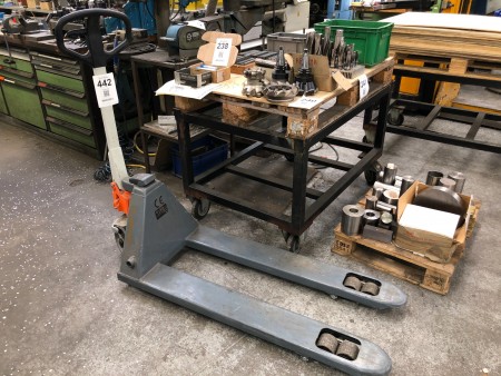 Pallet lifter with weight, brand: Unica.