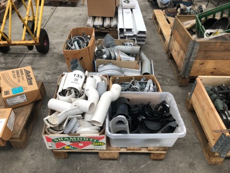Large batch of gutter accessories
