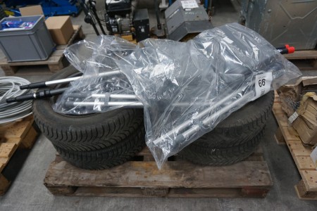 4 stk. dæk med fælge, mærke: Michelin + 2 affaldsopsamler 