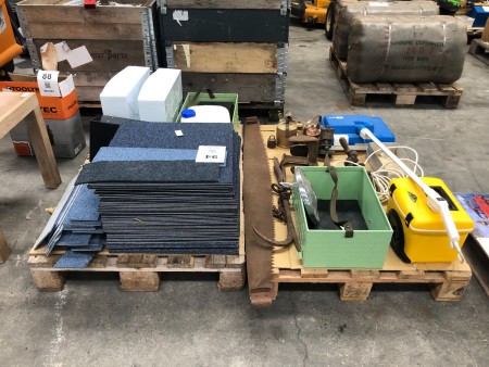 Lot of mats, boxes, old hand tools etc.