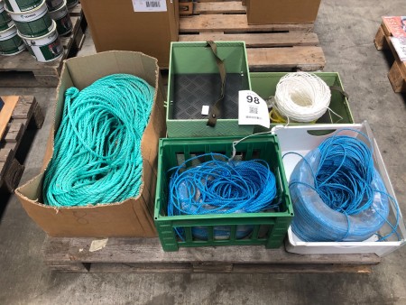 Various boxes + ropes