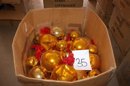 Balls, gold, assorted sizes