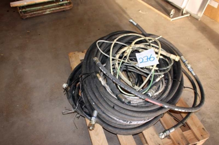 1 pallet hydraulic hoses